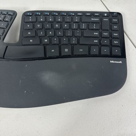 Microsoft Surface Edition 1559 Sculpt Ergonomic Wireless PC Keyboard No Dongle - Picture 2 of 6